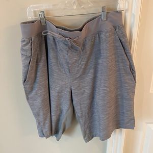 LuluLemon THE Short 9” Lined